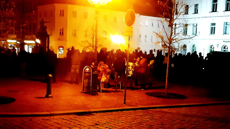 Montagsdemo in Großenhain: 480 Teilnehmer waren dabei, sagt die Polizei.