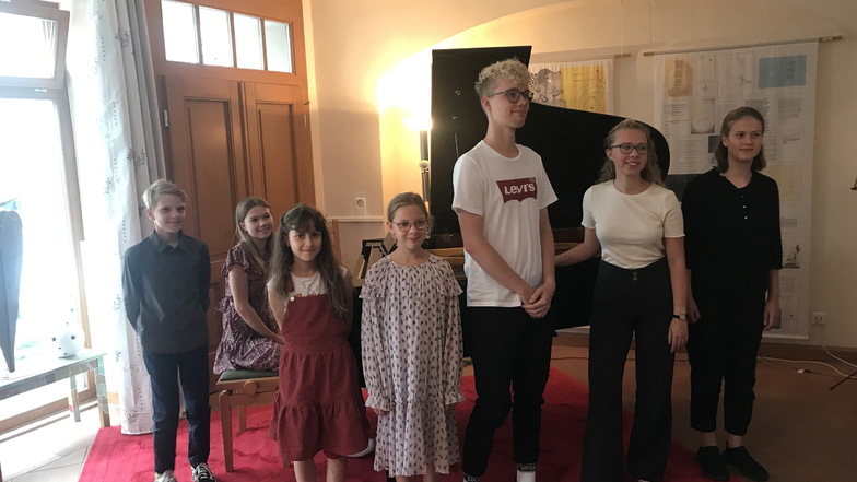 Musikschüler der Anneli-Marie-Stiftung haben ein kleines Konzert gegeben.