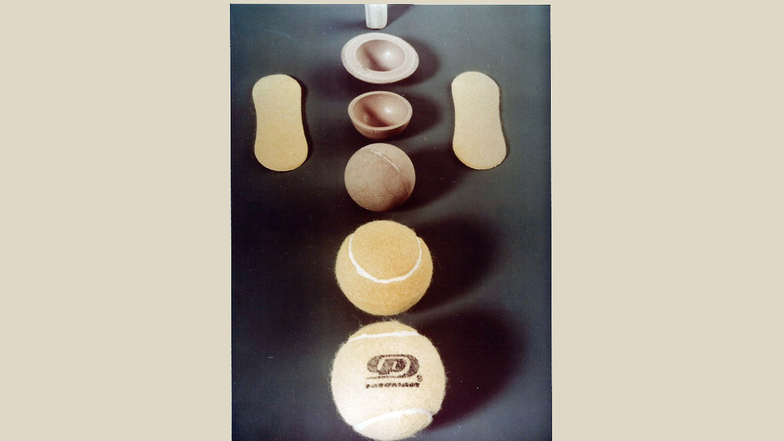 Tennisbälle wurden in Heidenau von 1988 bis 2001 hergestellt.