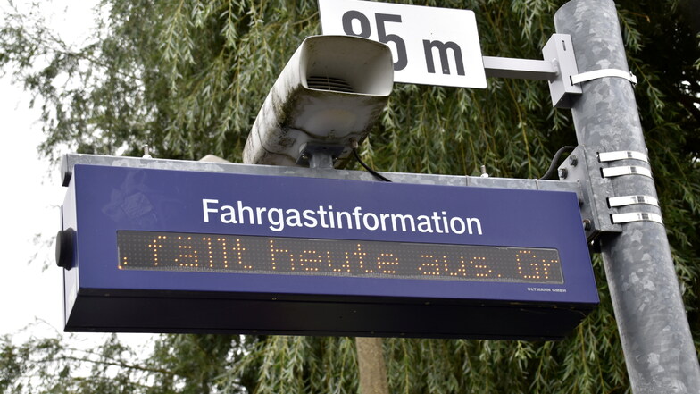 Zehn Prozent Zugausfälle bei der DB Regio im September: Wegen des akuten Lokführermangels kündigt der VVO nun einen neuen, ausgedünnten Fahrplan an.