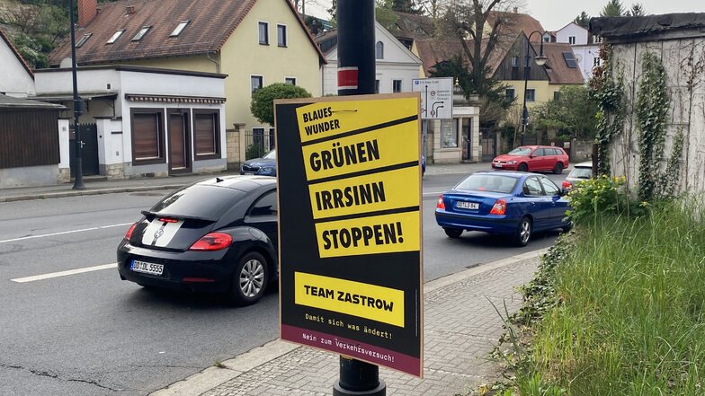 Dresden hat "Team Zastrow"-Plakate am Blauen Wunder entfernt