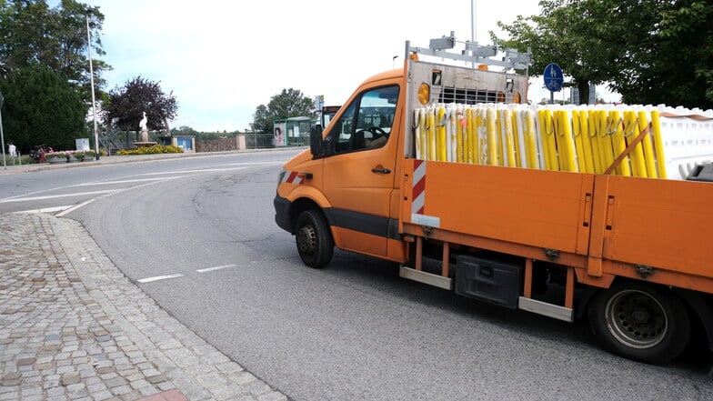 Die kommenden Tage wird die Auffahrt zur Altstadtbrücke saniert. In Richtung Bahnhof gibt es eine Umleitung.