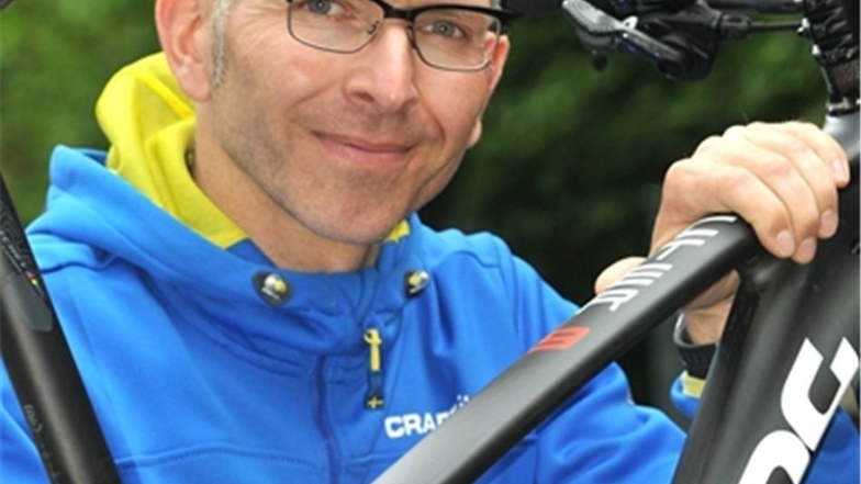 Olbersdorfs Cross-Triathlet Mirko Querfeld ist bei der Cross-Triathlon-WM 2014 am Olbersdorfer See mit dem 8.Platz zweitbester Deutscher gewesen. Damit gehört der 42-Jährige nun bei den Deutschen Meisterschaften an gleicher Stelle zu den Favoriten. „Mein 