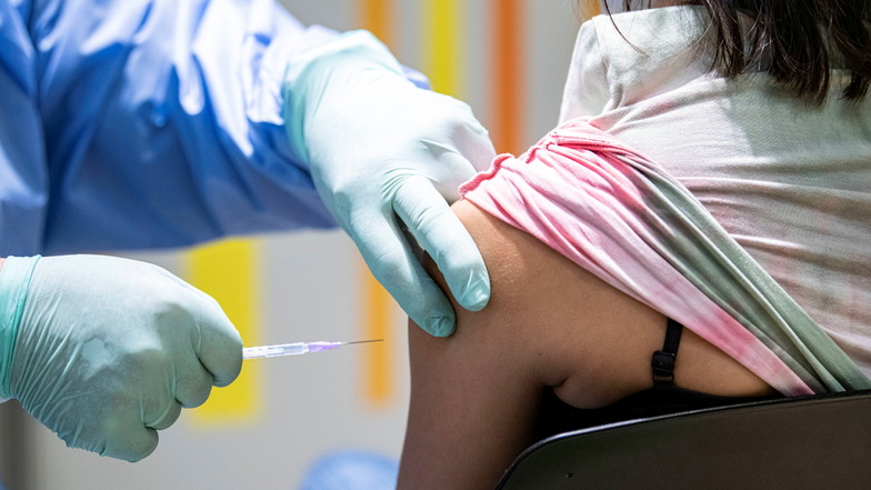 In mehreren Landkreisen gibt es Aufregung um die berufsbezogene Impfpflicht.