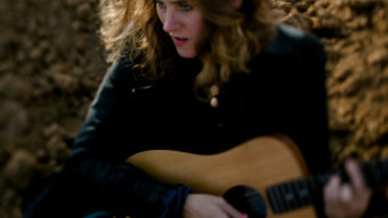 Nicht ohne meine Gitarre: Sarah Brendel.