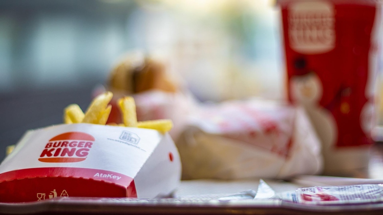 Die Fastfood-Kette Burger King hat nach einer Recherche des Senders RTL fünf Filialen vorübergehend geschlossen.