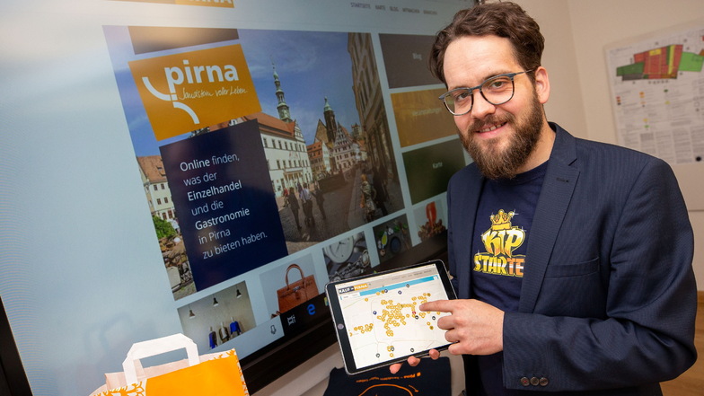Stadtmarketing-Projektleiter Robert Böhme, hier bei der Präsentation des digitalen Schaufensters für Pirna: Wir haben jetzt sogar eine Vorreiterrolle.