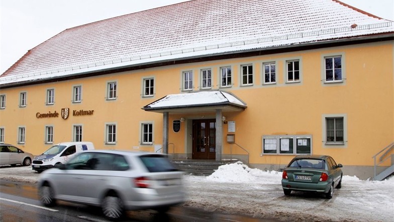 Gemeindeamt Der Sitz der Verwaltung an der Eibauer Hauptstraße ist saniert worden.