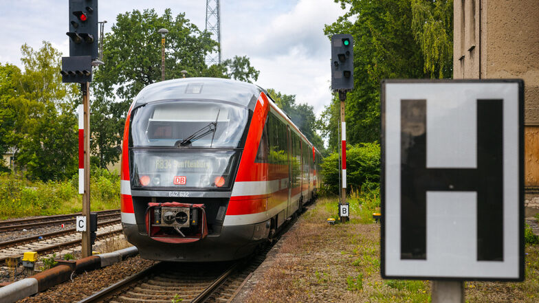 Dass Personenverkehr auf der Bahnstrecke von Dresden über Kamenz, Bernsdorf und Wiednitz nach Hosena auch schon ohne Elektrifizierung funktioniert, zeigt die Seenlandbahn.