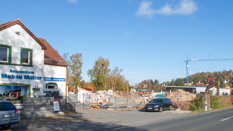 Der Baustoffhandel Müller im Bannewitzer Ortsteil Hänichen ist auf Expansionskurs. Zuvor wird aber abgerissen.