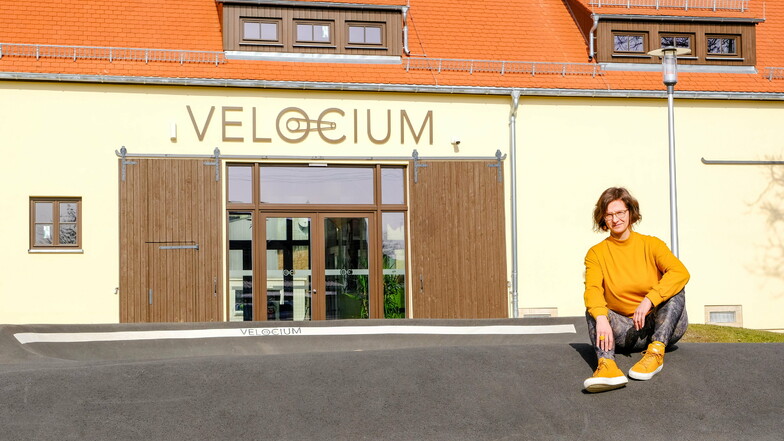 Antje Wiedemann ist als Geschäftsführerin sowohl für den Zentralgasthof als auch für die Fahrraderlebniswelt Velocium in Weinböhla verantwortlich. Beide Häuser sind seit Monaten geschlossen.