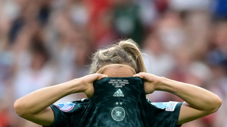Sie haben ein hervorragendes Turnier gespielt und am Ende doch verloren: Deutschlands Fußball-Frauen um Kathrin Hendrich.
