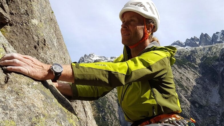 Der badische Extrembergsteiger Robert Jasper ist oft in den Bergen unterwegs. Fast immer hat er eine Armbanduhr aus Glashütte dabei - zurzeit das Modell Promare Chronograph. Und das ist kein Zufall.