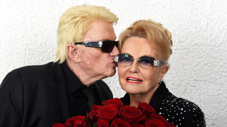 April 2019: der Volkssänger Heino und seine Frau Hannelore bei der Feier ihres 40. Hochzeitstages in Bad Münstereifel in Nordrhein-Westfalen.