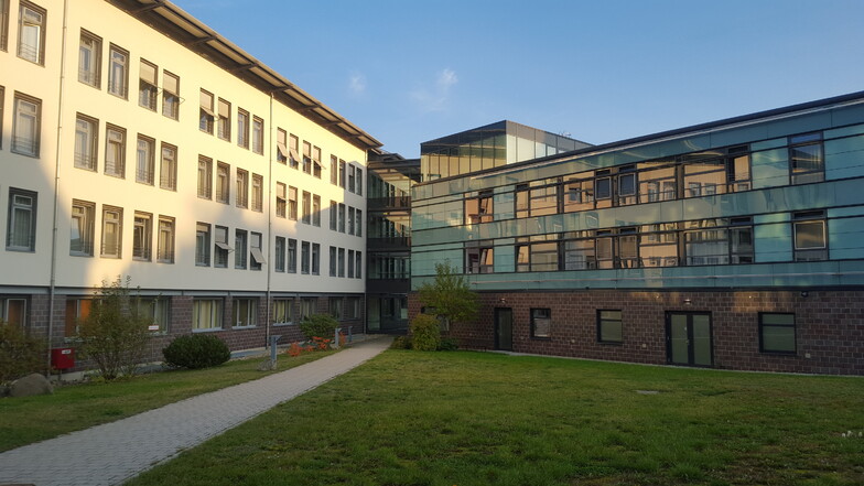 Das Krankenhaus Zittau im Herbst 2020.