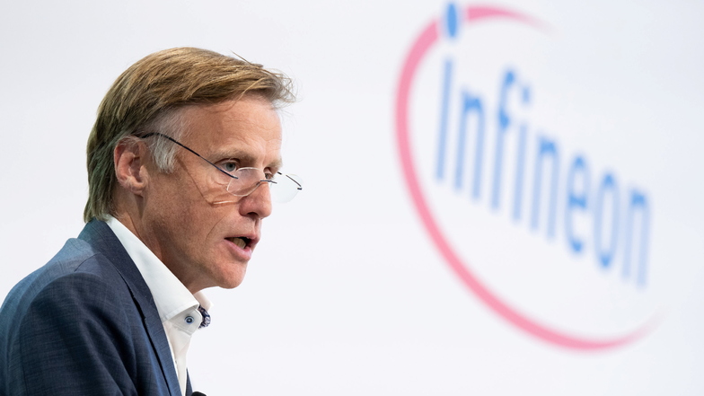Infineon-Vorstandschef Jochen Hanebeck ist mit dem Geschäftsverlauf sehr zufrieden.
