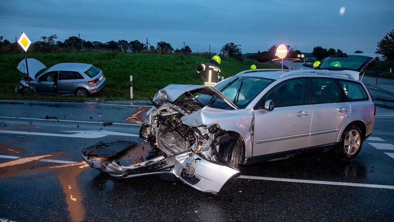 In Uhyst am Taucher kam es am Montagmorgen zu einem Verkehrsunfall.