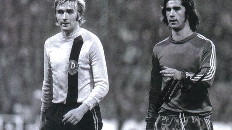 Siegmar Wätzlich (l.) mit Gerd Müller vom FC Bayern 1973.