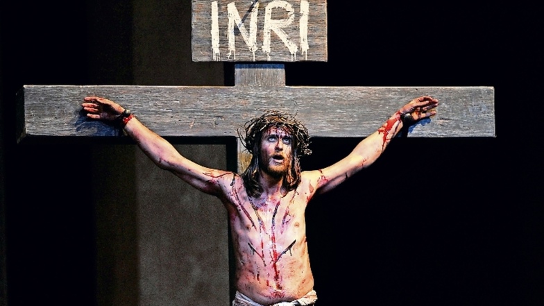 Die Leidensgeschichte von Jesus Christus, hier von Frederik Mayet bei den Oberammergauer Passionsspielen verkörpert, steht im Zentrum des Osterfestes.
