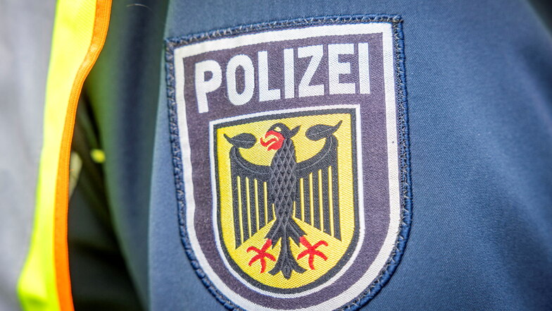 Die Bundespolizei stoppt in Zittau einen Betrunkenen - der kann kaum noch sprechen.