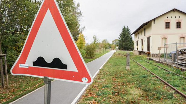 Der Radweg an der Bahnstrecke in Cunewalde muss repariert werden.