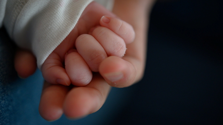 Junge Mütter entscheiden sich inzwischen aus vielen Gründen gegen Kinder. Die Kinderlosen-Quote steigt sowohl in Ost als auch West.