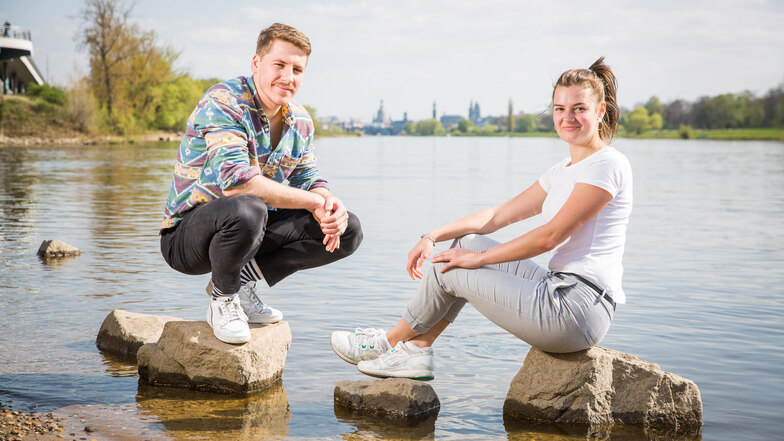 Die Elbe wird für die Studenten Jan Kollan und Mara-Leandra Berger für einige Zeit ihr zu Hause. 