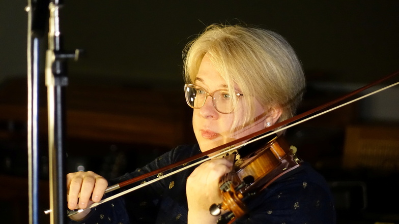 Anett Baumann ist Violinistin der Staatskapelle Dresden.