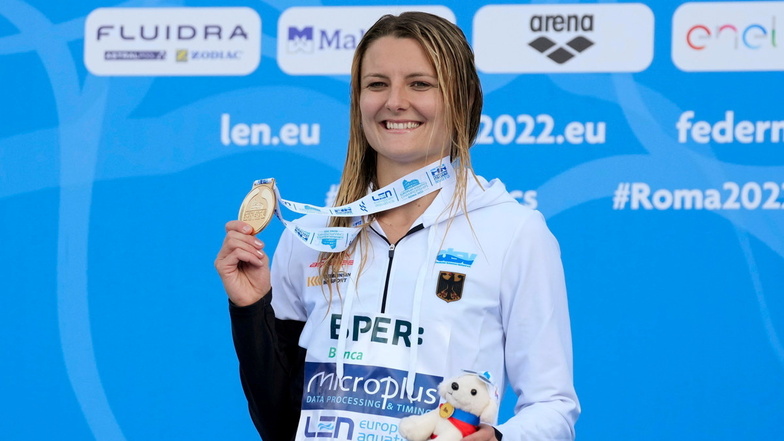 Historisches Gold: Iris Schmidbauer gewinnt bei der EM in Rom den ersten Titel im High Diving.