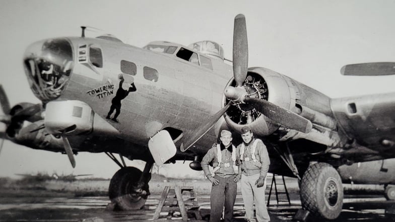 Die B-17G mit dem Spitznamen "Towering Titan", den sie auf dem Bug trug, stürzte am 17. April 1945 ab, nachdem sie ein Me-262-Düsenjäger gerammt hatte. Bei Babisnau schlug sie auf, der Aufschlagbrand entzündete noch eine nahegelegene Scheune.