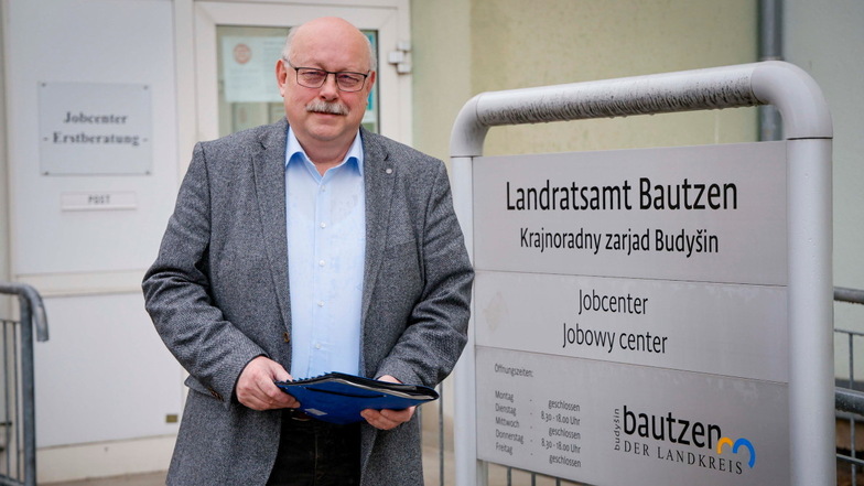 Mathias Bielich ist im Landkreis Bautzen Leiter des Geschäftsbereichs 3 und damit auch für das Jobcenter verantwortlich.  Er hatte die Beschlussvorlage für die Mehrausgaben des Jobcenters 2024 zur Abstimmung im Kreistag eingereicht.
