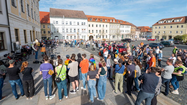 Demo am Samstag in Radeberg: Die Polizei sprach von 200 Teilnehmern.