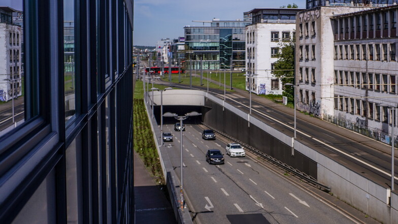 Der Tunnel am Wiener Platz in Dresden wird für Wartungsarbeiten gesperrt. Eine umfangreiche Sanierung steht in den kommenden Jahren ebenfalls bevor.