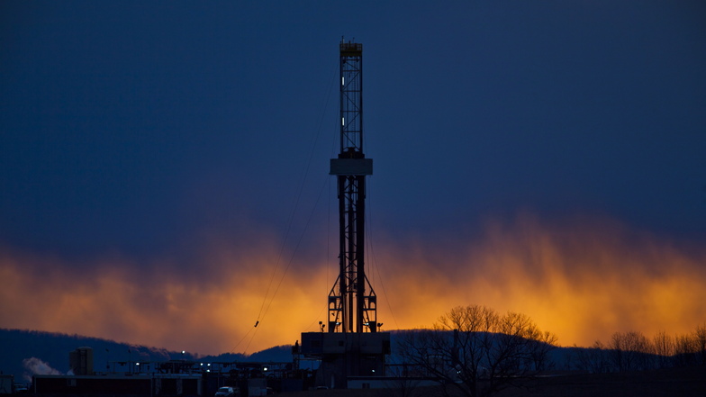 In den USA – wie hier in der Nähe von Tunkhannock, Pennsylvania – wird Fracking in großem Stil betrieben. Dafür fehlt in Deutschland sowohl die Rechtsgrundlage als auch die gesellschaftliche Akzeptanz.