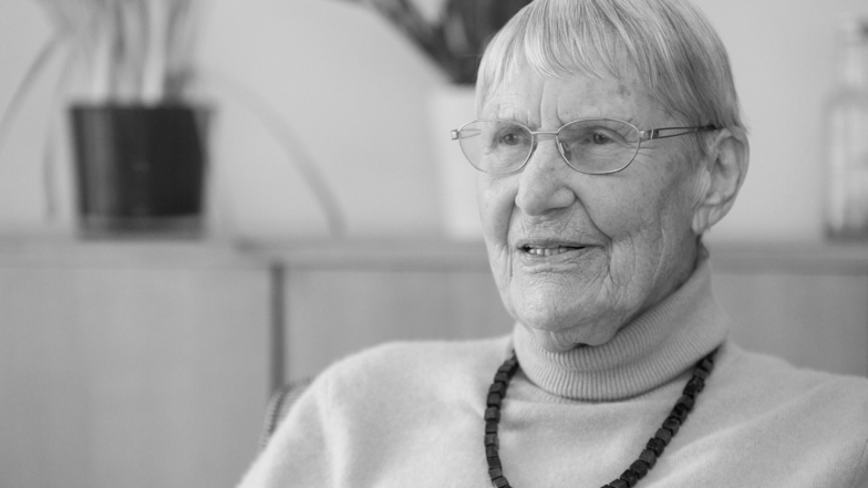 Die Literaturwissenschaftlerin und Schriftstellerin Inge Jens ist gestorben.