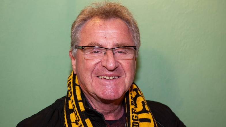 Hans-Joachim Weigel ist Fußball-Fan und Autogrammjäger. Mehr als 10.000 Unterschriften prominenter Sportler gehören zu seinem Fundus.
