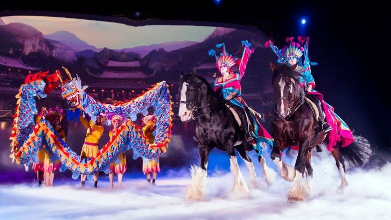 Europas beliebteste Pferdeshow ist zurück: CAVALLUNA hebt den Vorhang für "Land der Tausend Träume" in Riesa