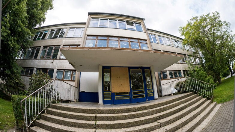 Die 3. Grundschule in Weida hat eine Sanierung dringend nötig. Zumindest die Finanzierung scheint nun endgültig gesichert.