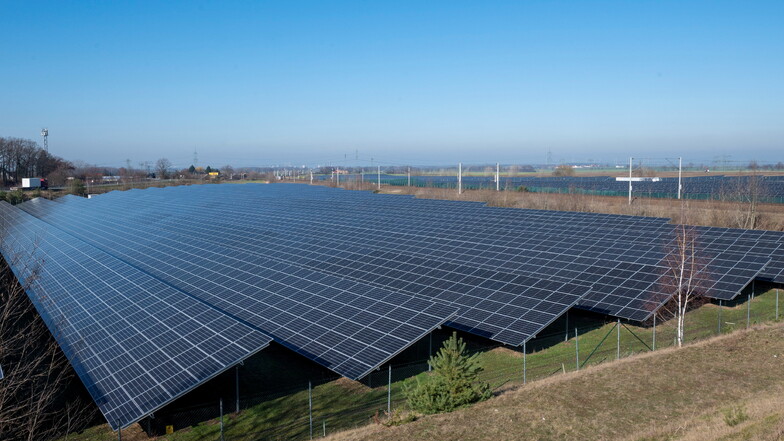 In Boxberg entsteht ein großer Solarpark. Die Leag bekam jetzt grünes Licht dafür.