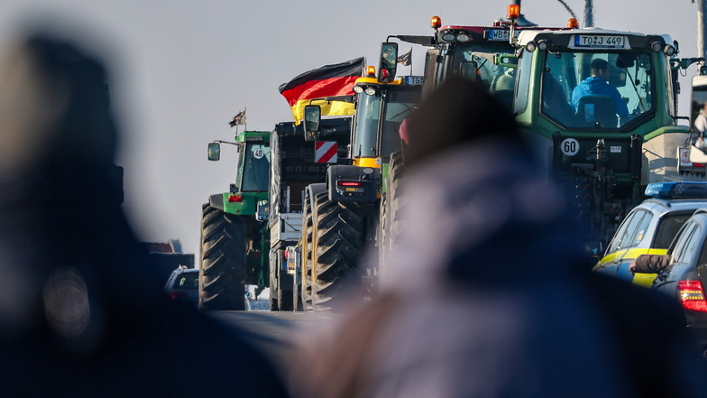 Seit Montag protestieren die Landwirte in Deutschland gegen die geplanten Kürzungen der Subventionen - auch in Sachsen.