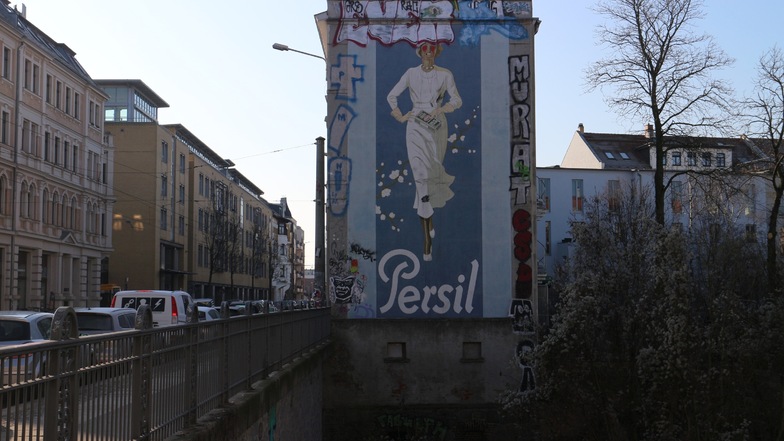 Fast 100 Jahre alt: Persil-Werbung in Plagwitz.