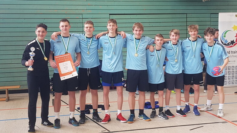 Coswiger Gymnasiasten fahren zum Handball-Bundesfinale
