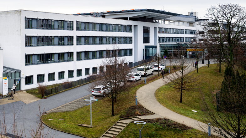 Die Oberlausitz-Kliniken in Bautzen werden 2024 zum Schwerpunktversorger. Neu ist dann auch eine Abteilung für Altersmedizin.