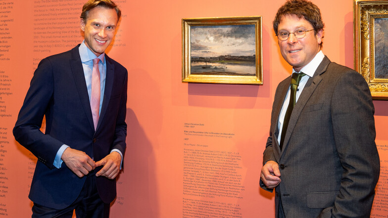Rückgabe des Dahl-Gemäldes an Cottbus besiegelt: Stiftungsvorstand Stefan Körner (links) und der Hamburger Kunsthallen-Direktor Alexander Klar.
