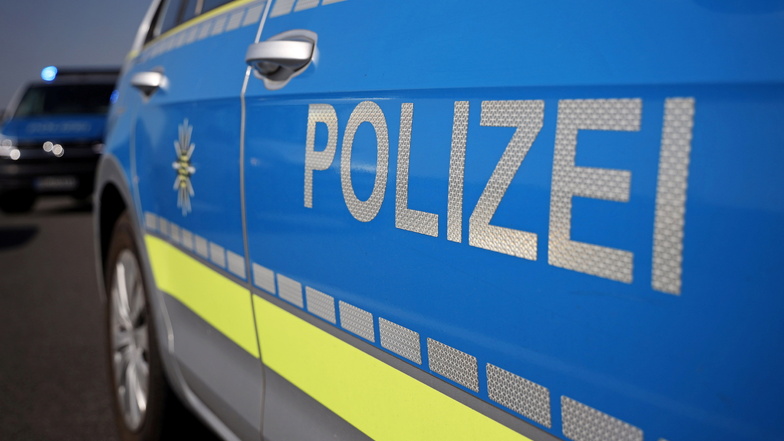 Missliche Lage in Bad Schandau: Pärchen ruft Polizei bei Liebesspiel