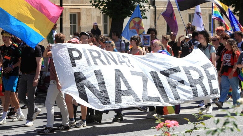 Demo gegen Rechts in Pirna: Den engagierten Demokraten mit einem Fest den Rücken stärken.