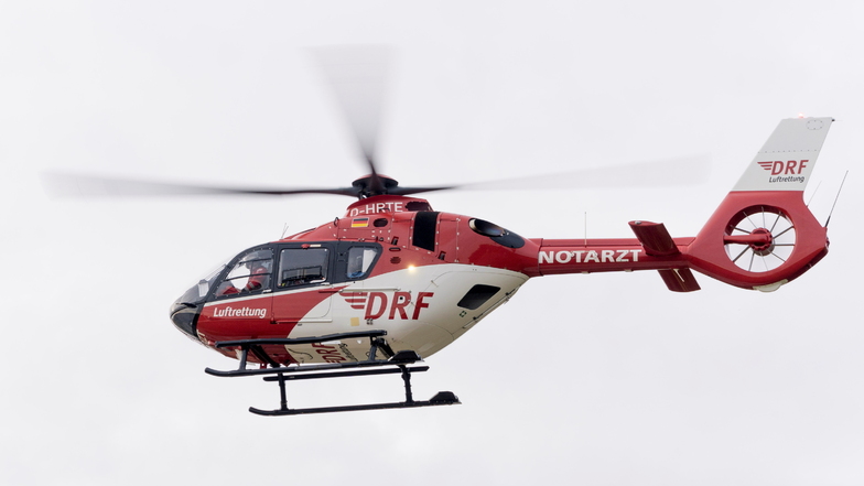 Die Hubschrauber der DRF-Luftrettung kamen 2021 in Sachsen häufiger zum Einsatz als noch im Jahr davor. In Bautzen wurde sogar ein zusätzlicher Hubschrauber eingesetzt.