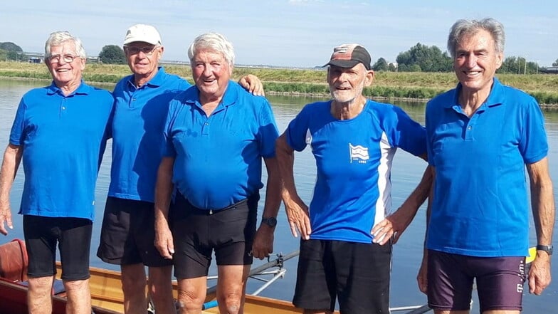 Der Trainer und seine Athleten: Hans Eckstein, Dieter Schubert, Klaus Jacob, Manfred Gelpke und Dieter Grahn (v.l.n.r.).