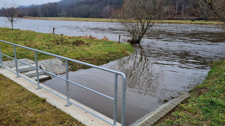 Der Regenwassersammler in Paudritzsch ist durch einen verschließbaren Gewässerdurchlass (Siel) mit der Mulde verbunden.