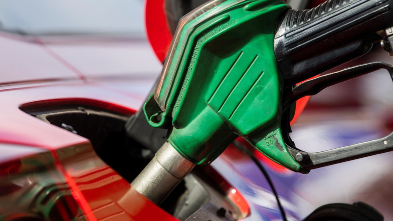 Spätestens 2027 wird der Preis von Benzin, Diesel und Gas steigen.